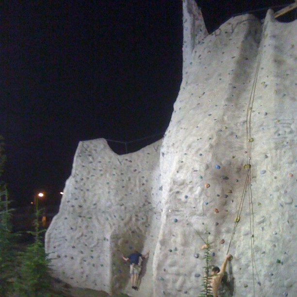 Outdoor climbing in the heat at Gutovka last night.