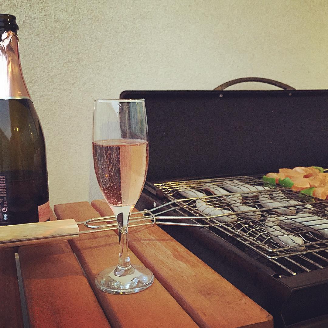 Stating my long Christmas weekend off with pink bubbles and a BBQ. This could be the makings of a tradition.